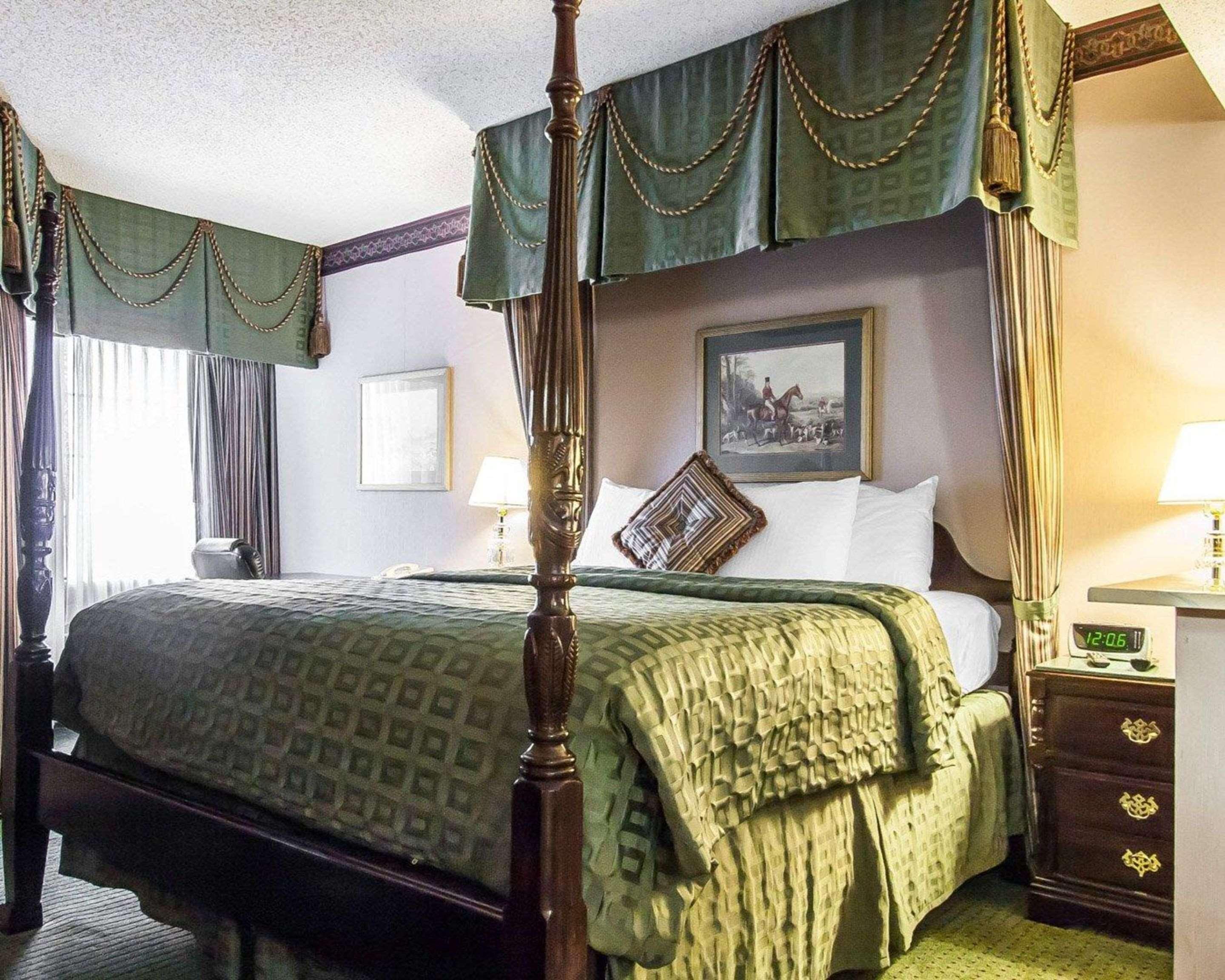 Clarion Hotel Branson Exterior photo